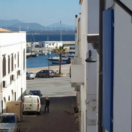 Apartament The Sea Is Green And Blue *